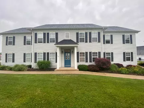 219 Prestwick Dr #A, Valparaiso, IN 46385