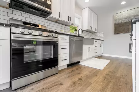 Kitchen - 4600 Buchanan St, Gary, IN 46408 photo 6 of 7