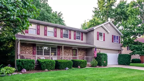 141 Guilford Rd, Valparaiso, IN 46385