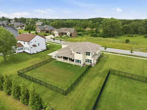 View/Area - 8605 Manor House Dr, Saint John, IN 46373 photo 2 of 4