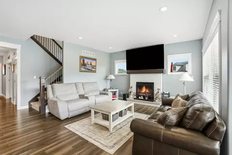 Living - 8605 Manor House Dr, Saint John, IN 46373 photo 2 of 2