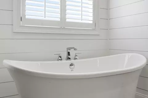 Bath - 8605 Manor House Dr, Saint John, IN 46373 photo 5 of 7