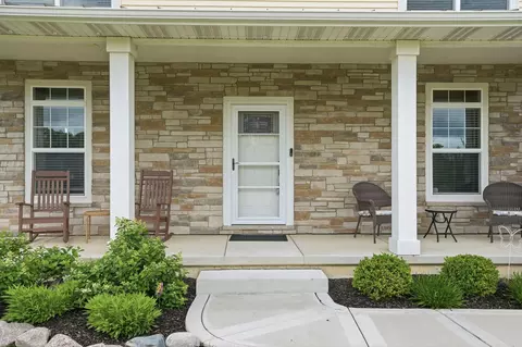 Exterior - 8605 Manor House Dr, Saint John, IN 46373 photo 3 of 4
