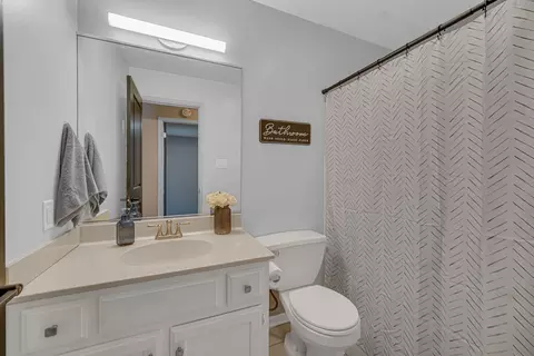 Bath - 4942 W 93rd Ct, Crown Point, IN 46307 photo 1 of 3
