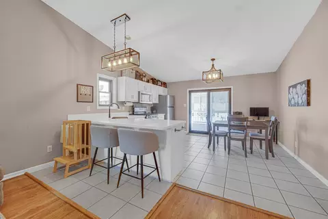 Kitchen - 4942 W 93rd Ct, Crown Point, IN 46307 photo 1 of 7