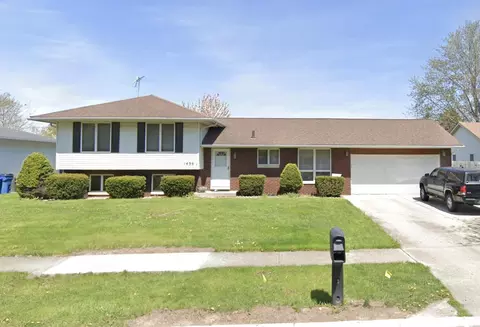 1436 W 94th Ave, Crown Point, IN 46307