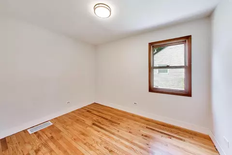 Bedroom - 226 N Jay St, Griffith, IN 46319 photo 6 of 7