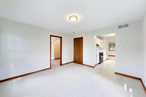 Living - 226 N Jay St, Griffith, IN 46319 photo 5 of 5