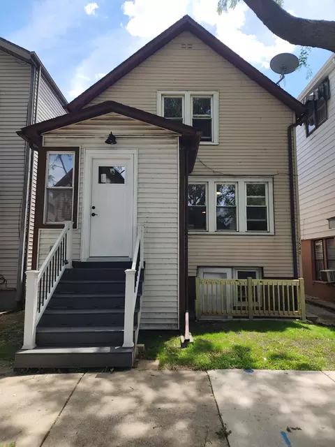 1542 Fischrupp Ave, Whiting, IN 46394