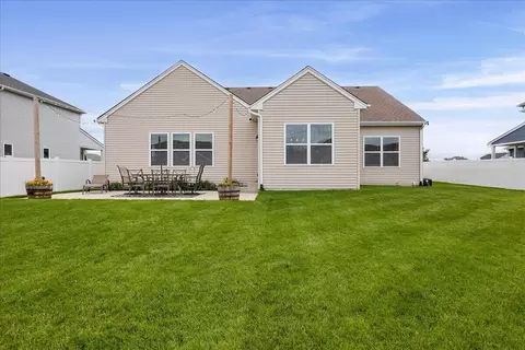 Exterior - 1974 Westridge Dr, Dyer, IN 46311 photo 5 of 10