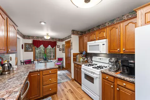 Kitchen - 10856 N Makeever Dr, De Motte, IN 46310 photo 3 of 5