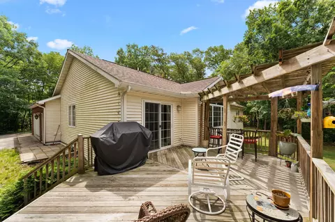 Exterior - 10856 N Makeever Dr, De Motte, IN 46310 photo 9 of 13