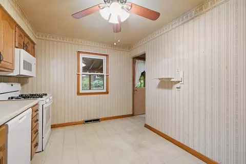 Kitchen - 748 N Jay St, Griffith, IN 46319 photo 2 of 4