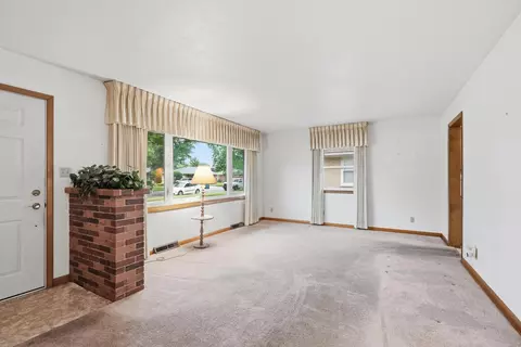 Living - 748 N Jay St, Griffith, IN 46319 photo 1 of 2