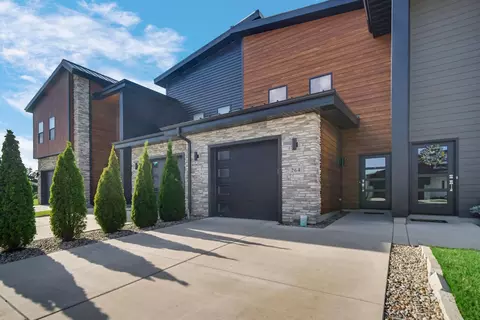 264 Nomo Pl, Crown Point, IN 46307