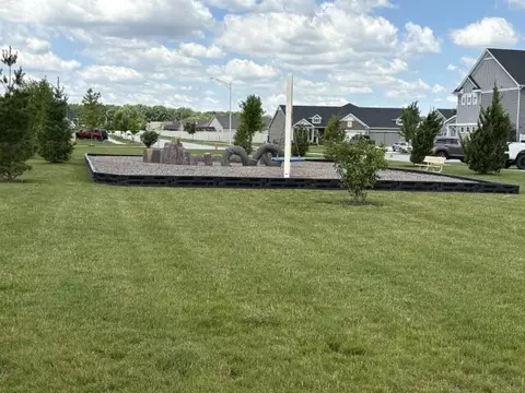 Exterior - 11844 Kentucky St, Crown Point, IN 46307 photo 9 of 9