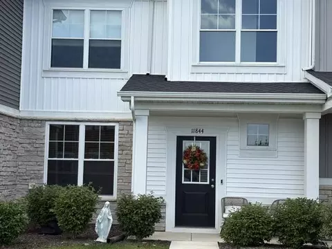 Exterior - 11844 Kentucky St, Crown Point, IN 46307 photo 3 of 9