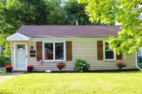 1203 6th St, La Porte, IN 46350