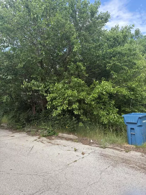 1547 Roosevelt Pl, Gary, IN 46404