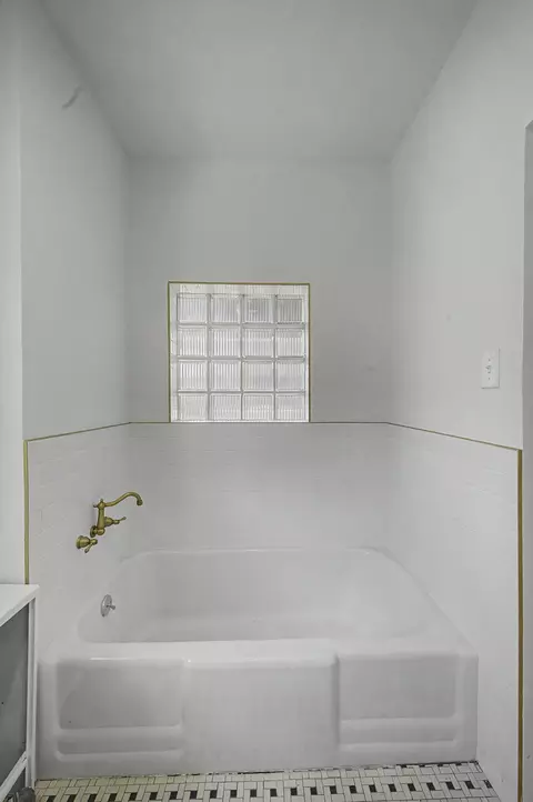 Bath - 1807 La Porte Ave, Whiting, IN 46394 photo 3 of 5