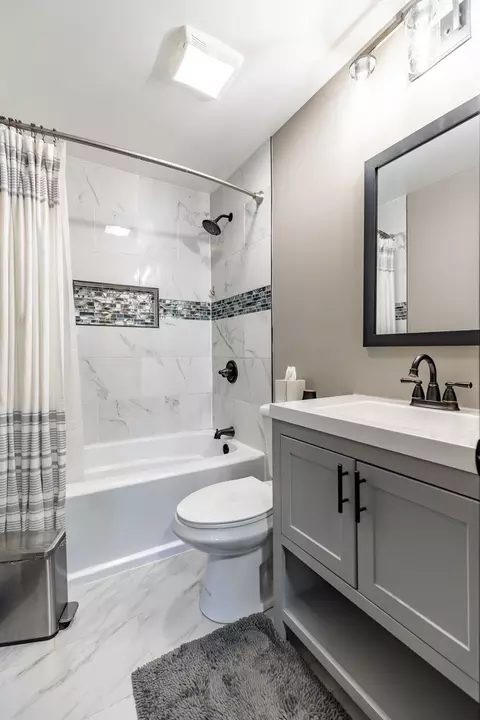 Bath - 834 S Cline Ave, Griffith, IN 46319 photo 1 of 1