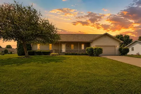652 W Kolar Dr, La Porte, IN 46350