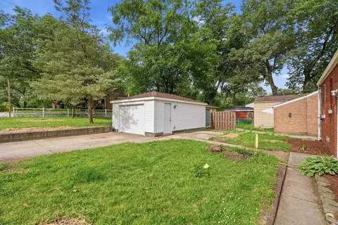 Exterior - 3050 W 39th Pl, Gary, IN 46408 photo 3 of 3
