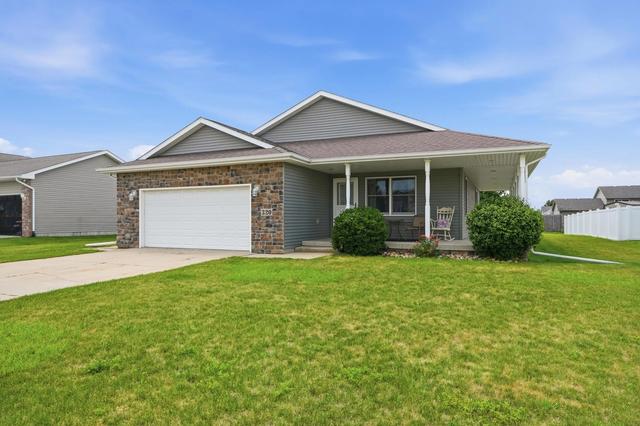 320 Ironwood St, De Motte, IN 46310