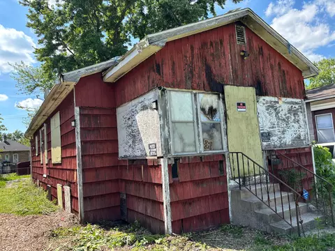 3858 Virginia St, Gary, IN 46409