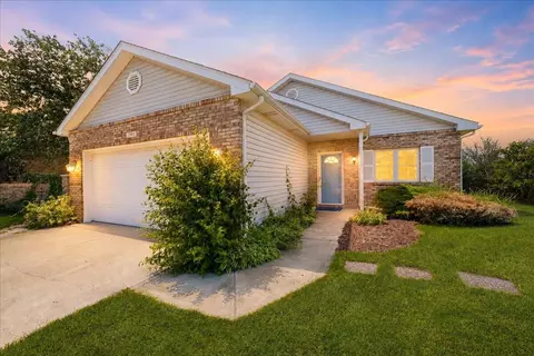 1582 Lilac Ct, Hobart, IN 46342
