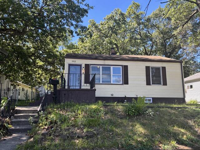 1815 E 28th Ave, Lake Station, IN 46405