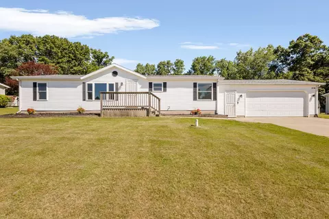 1351 E Colonial Dr, La Porte, IN 46350