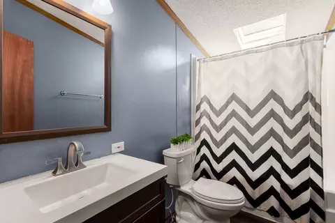 Bath - 1351 E Colonial Dr, La Porte, IN 46350 photo 3 of 3