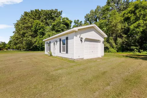 Other - 1351 E Colonial Dr, La Porte, IN 46350 photo 7 of 9