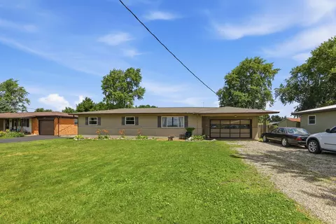 520 E Pike St, Kirklin, IN 46050
