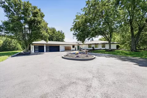 Exterior - 6185 E 107th Pl, Crown Point, IN 46307 photo 4 of 15
