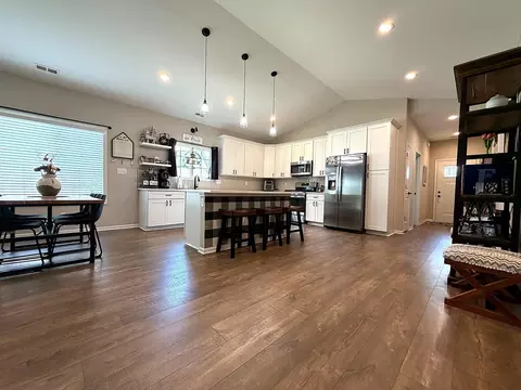 Kitchen - 18 Levanno Dr, Crown Point, IN 46307 photo 3 of 3