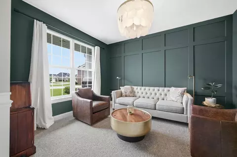Living - 10227 Sentry Dr, Saint John, IN 46373 photo 1 of 3