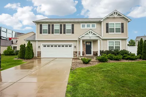 366 E 130th Ln, Crown Point, IN 46307