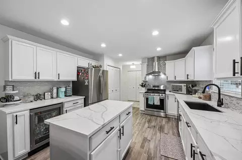 Kitchen - 366 E 130th Ln, Crown Point, IN 46307 photo 1 of 5