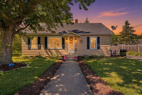 110 W Grove St, Wheatfield, IN 46392