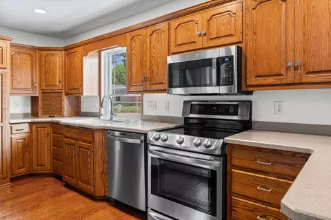 Kitchen - 201 S Heritage Dr, Delphi, IN 46923 photo 3 of 5