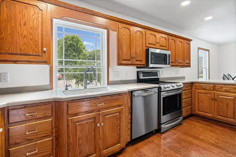 Kitchen - 201 S Heritage Dr, Delphi, IN 46923 photo 4 of 5