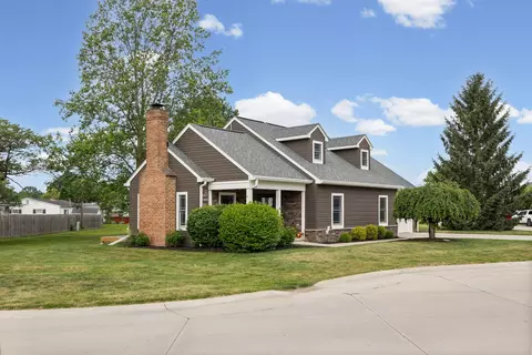 Exterior - 201 S Heritage Dr, Delphi, IN 46923 photo 6 of 10