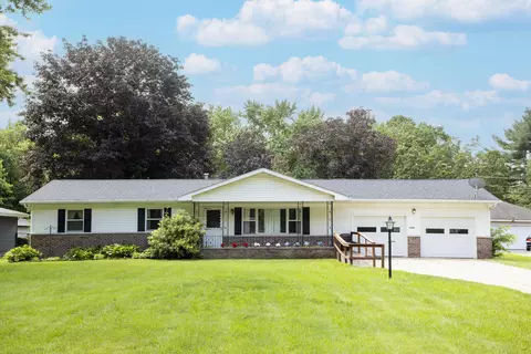 7032 W Red Apple Dr, Michigan City, IN 46360