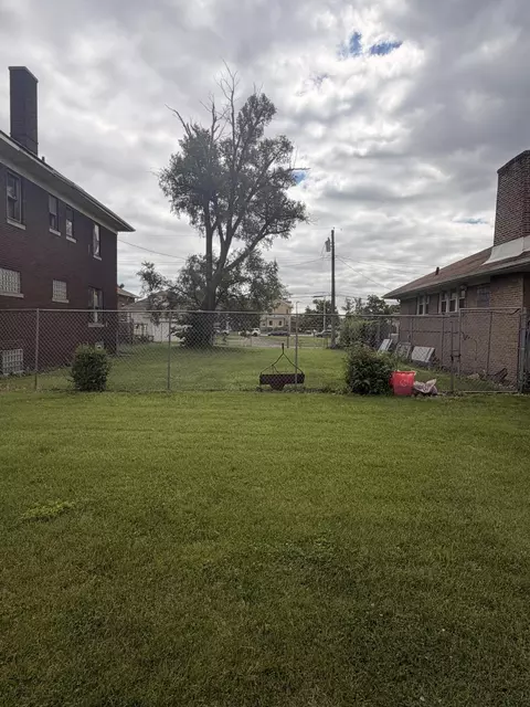 431 Roosevelt St, Gary, IN 46404