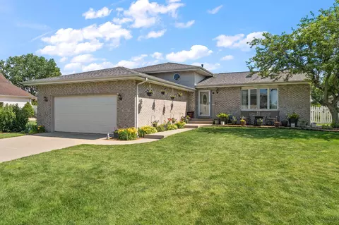 7531 E 106th Ave, Crown Point, IN 46307
