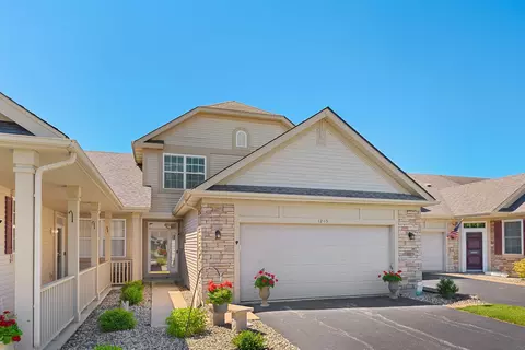 1245 Auburn Meadow Ln, Schererville, IN 46375