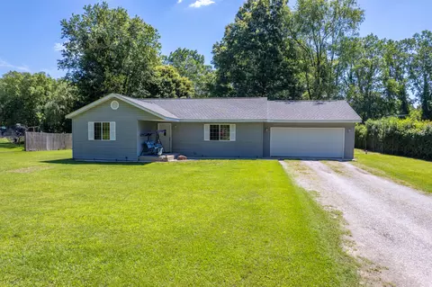 3610 S 750, Knox, IN 46534