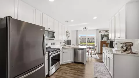 11175 Vermont Cir, Crown Point, IN 46307 photo 9